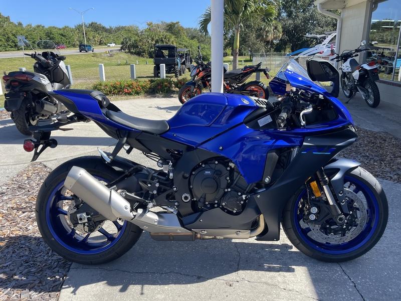 YZF-R1